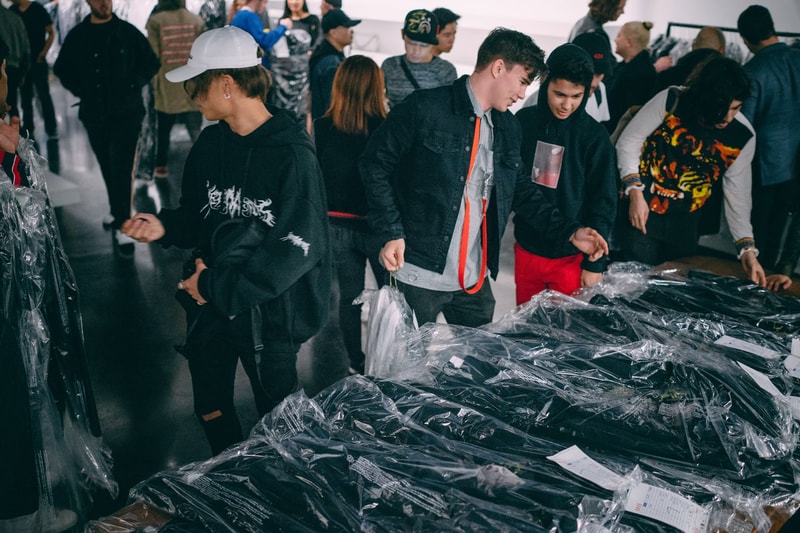 LA で開催された Vetements の “DRY CLEANING” ポップアップショップに潜入