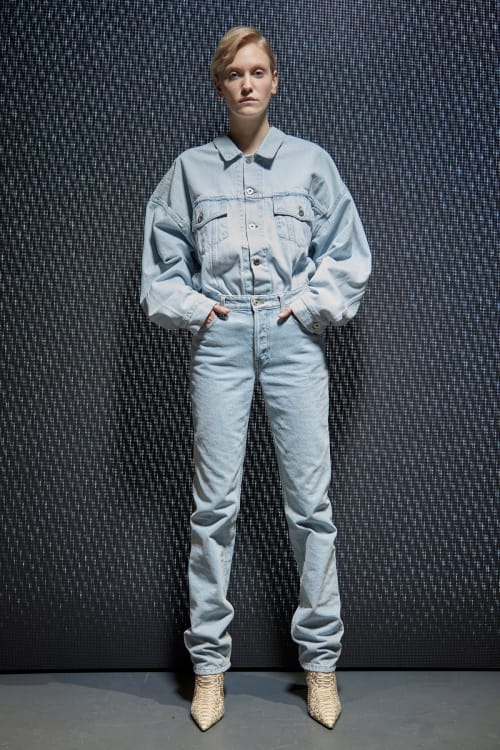 イージーシーズン ファイブ yeezy season5 アディダス adidas トレーナー スウェット ラウンドネック 長袖 S ベージュ /YT メンズ イージー シーズン5」2017-18年秋冬コレクション - WWDJAPAN