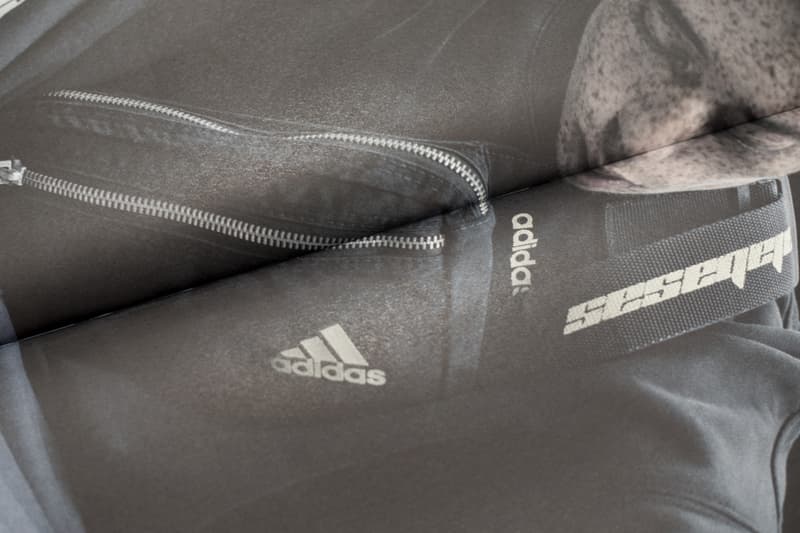 “YEEZY SEASON 5”の招待状として送られてきた服とジンの詳細