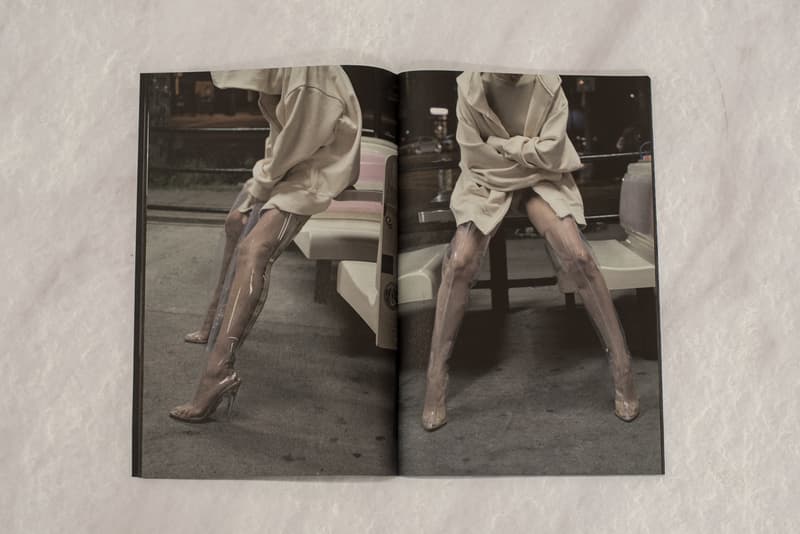 “YEEZY SEASON 5”の招待状として送られてきた服とジンの詳細