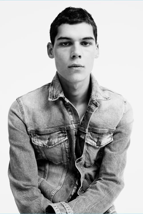 デニムジャケットに焦点を当てた Calvin Klein Jeans 2017年春夏キャンペーン