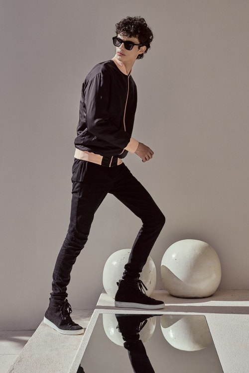 John Elliott ジョンエリオット