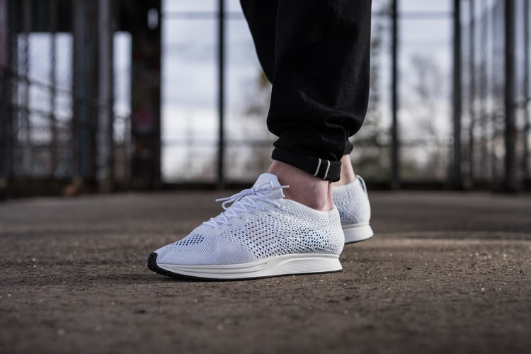 Nike Flyknit Racer "Goddess" にクローズアップ