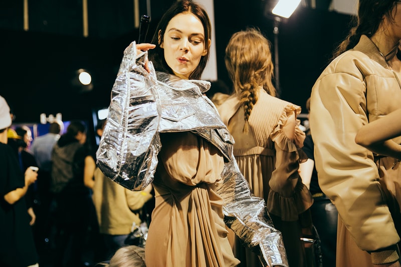 OFF-WHITE 2017年秋冬ウィメンズコレクション バックステージ