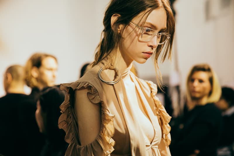 OFF-WHITE 2017年秋冬ウィメンズコレクション バックステージ