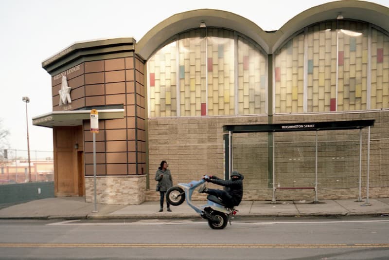 ポラロイドを使用した P.A.M. の2017年春夏ルックブック