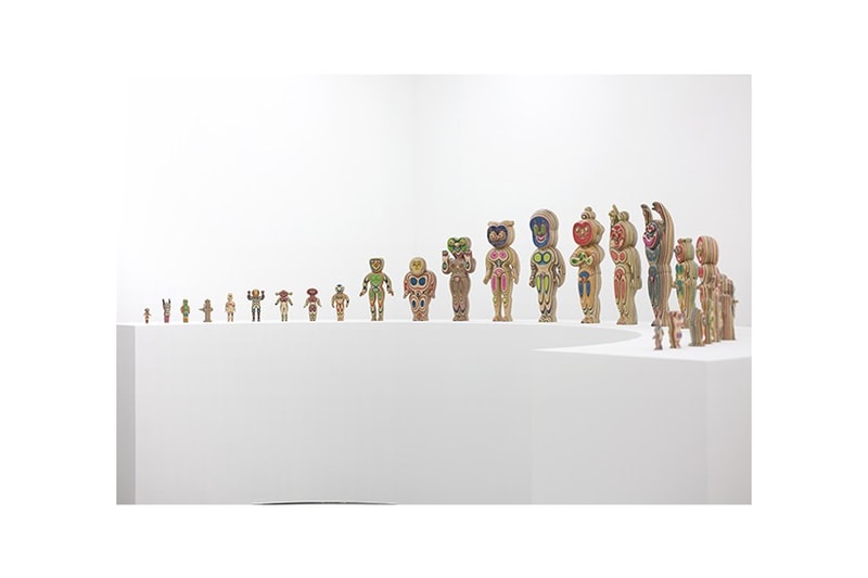 Haroshi の個展に使わなくなったスケートデッキを持って行こう