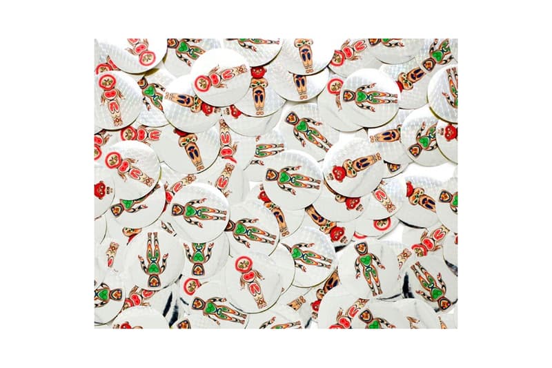 Haroshi の個展に使わなくなったスケートデッキを持って行こう