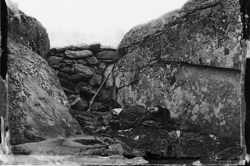 ケネディ暗殺の実行犯やアインシュタインの写真がカラーになったら？