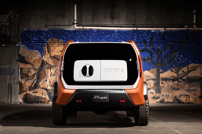 トヨタ が “遊び” に特化した新型コンパクトSUV FT-4X を公開