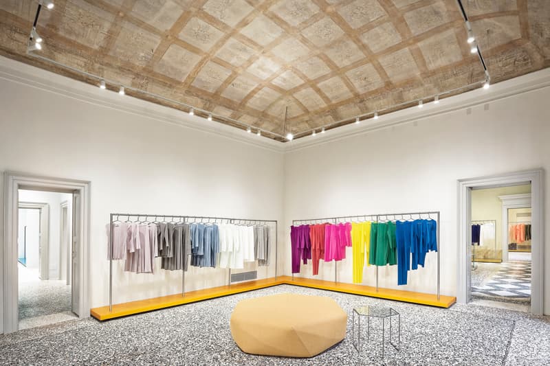 吉岡徳仁デザインによる イタリア初 ISSEY MIYAKE フラッグシップストア
