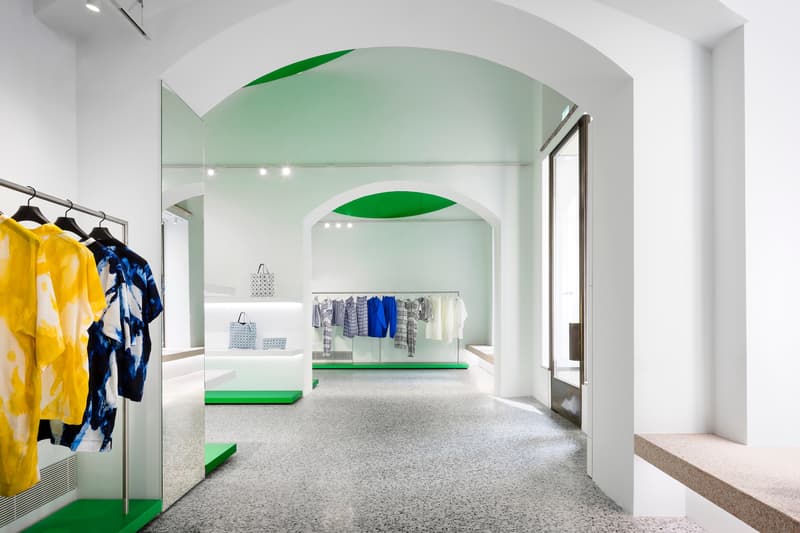 吉岡徳仁デザインによる イタリア初 ISSEY MIYAKE フラッグシップストア