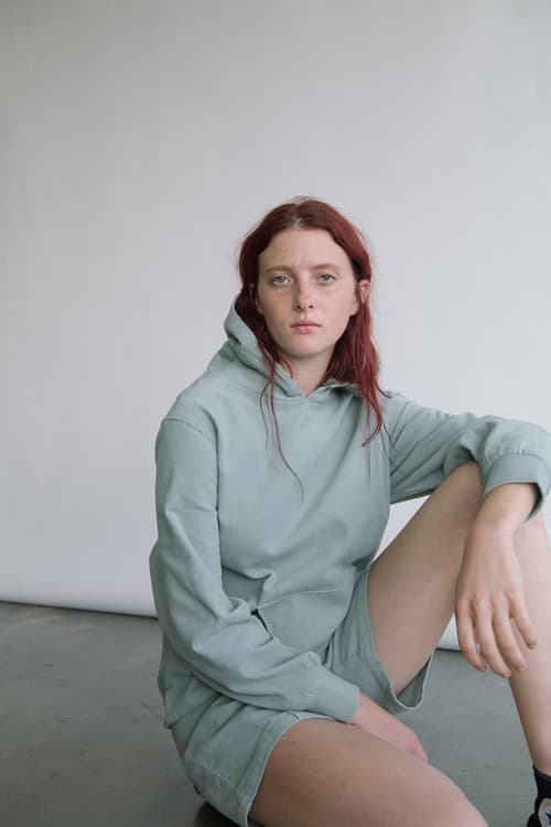 STÜSSY Women の2017年サマーコレクションは女性らしさを醸すミニマルなスタイルを提案