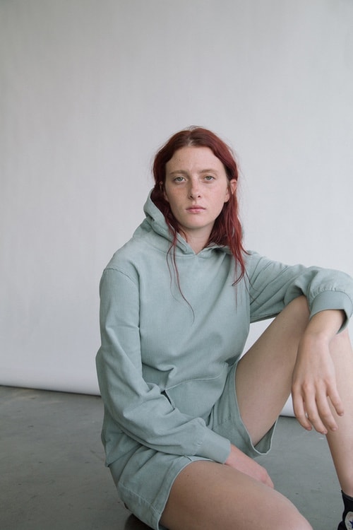 STÜSSY Women の2017年サマーコレクションは女性らしさを醸すミニマルなスタイルを提案
