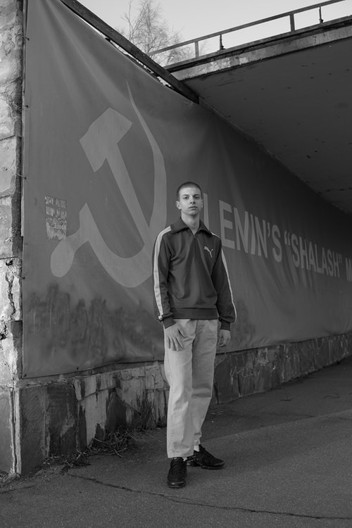 ソ連崩壊後のロシアを表現した Fucking Young! の最新エディトリアル