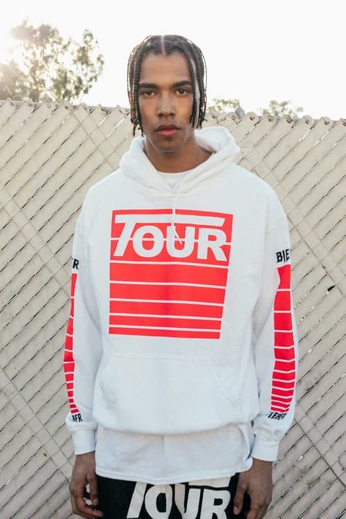 ジャスティン・ビーバー “Stadium Tour” 　ツアーマーチ