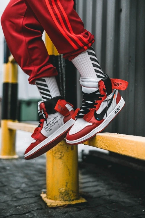 OFF-WHITE™ x Air Jordan 1 の着用画像が遂に登場