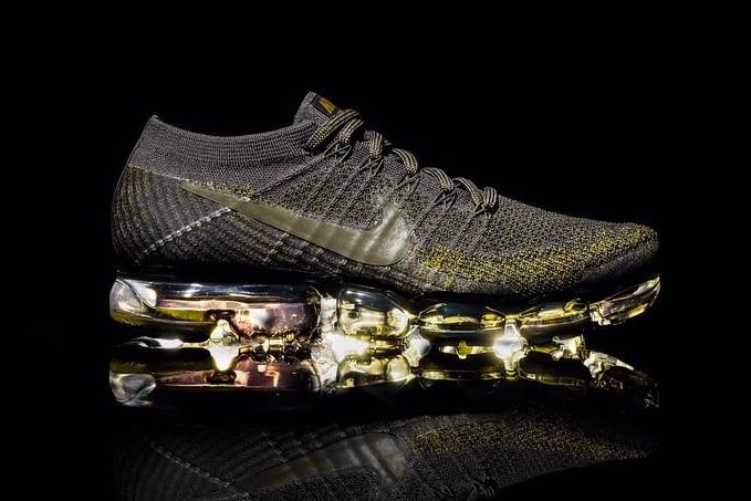 ゴールドのタッチが添えられたブラックモデルの Nike Air VaporMax がリーク