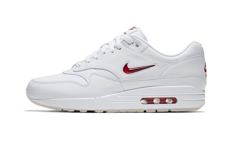 "Rare Ruby" と "Black Diamond" で登場する Nike Air Max 1 "Jewel"