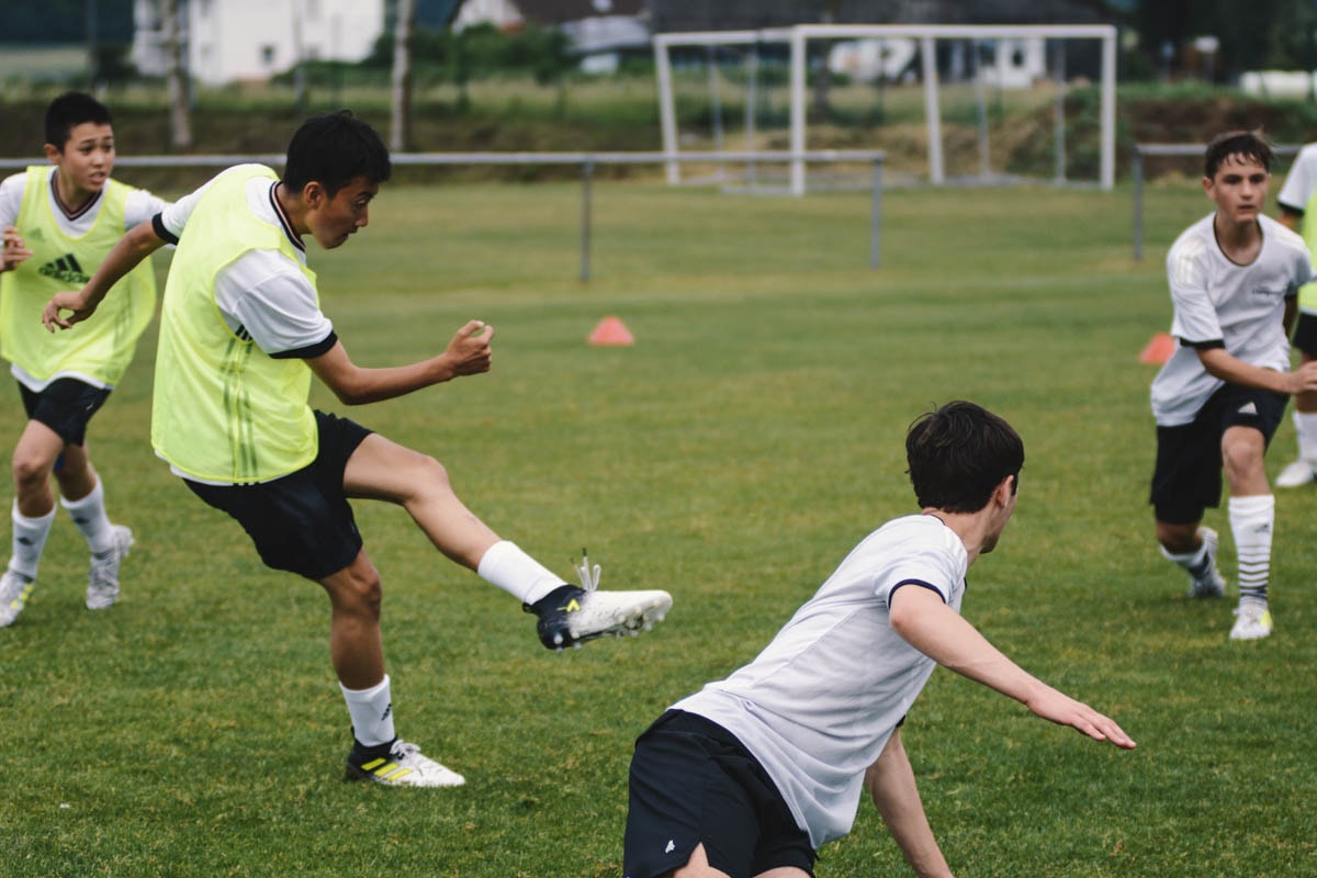 adidas UEFA Young Champions 2017 に参戦したU-16日本代表 ともぞうSC のヨーロッパ紀行 ドイツ、ロンドン、そしてウェールズへ。栃木の若武者たちの一週間をフォトグラファー SHIZUYAが追う