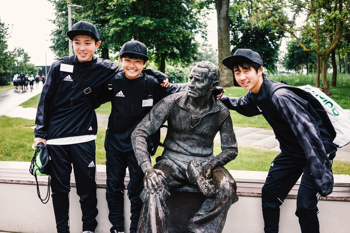 adidas UEFA Young Champions 2017 に参戦したU-16日本代表 ともぞうSC のヨーロッパ紀行 ドイツ、ロンドン、そしてウェールズへ。栃木の若武者たちの一週間をフォトグラファー SHIZUYAが追う