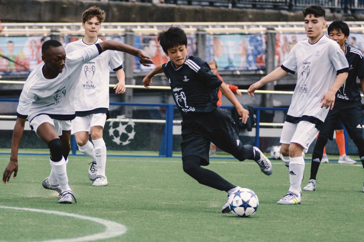 adidas UEFA Young Champions 2017 に参戦したU-16日本代表 ともぞうSC のヨーロッパ紀行 ドイツ、ロンドン、そしてウェールズへ。栃木の若武者たちの一週間をフォトグラファー SHIZUYAが追う
