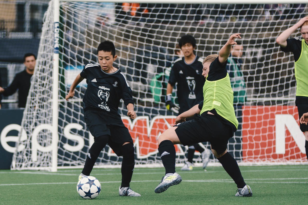 adidas UEFA Young Champions 2017 に参戦したU-16日本代表 ともぞうSC のヨーロッパ紀行 ドイツ、ロンドン、そしてウェールズへ。栃木の若武者たちの一週間をフォトグラファー SHIZUYAが追う