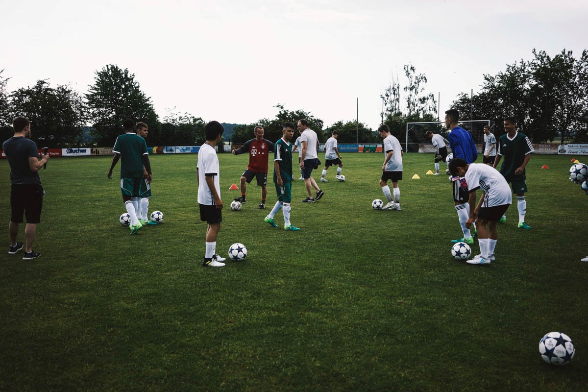 adidas UEFA Young Champions 2017 に参戦したU-16日本代表 ともぞうSC のヨーロッパ紀行 ドイツ、ロンドン、そしてウェールズへ。栃木の若武者たちの一週間をフォトグラファー SHIZUYAが追う