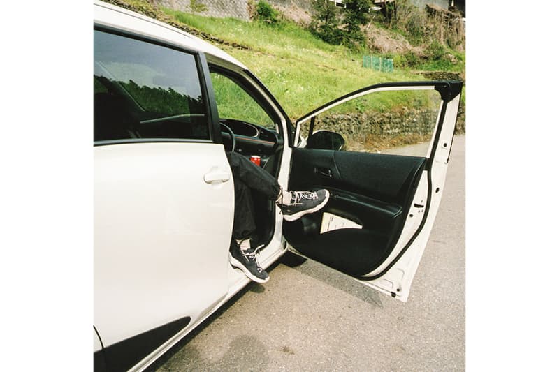 gravis と6人の写真家によるエキシビジョン “THeCOLOR”