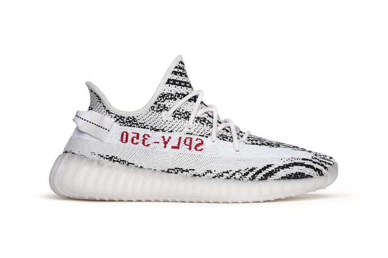 YEEZY BOOST 350 V2 のブラック&ホワイト