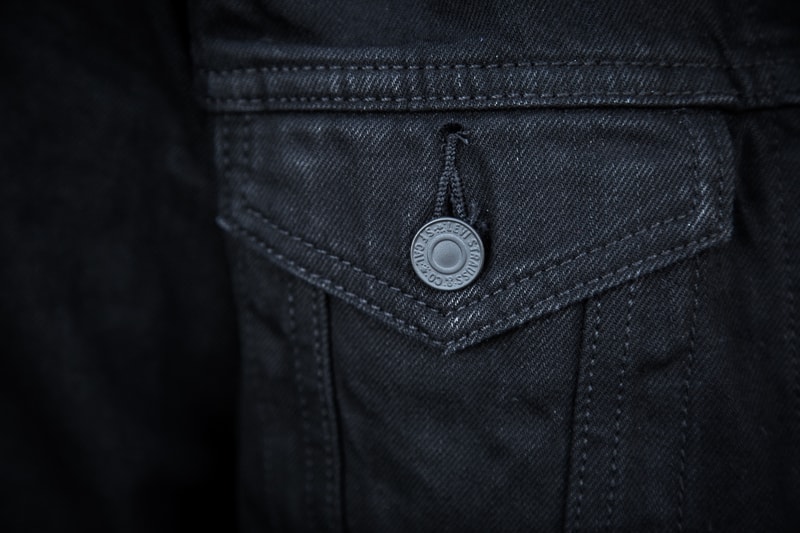 Apple が WWDC 2017 出席者にプレゼントした Levi's のカスタムデニムジャケットをチェック