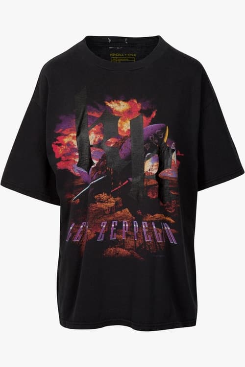 ケンダル＆カイリー・ジェンナー姉妹が手掛けたヴィンテージ風Tシャツがソーシャルメディアで炎上