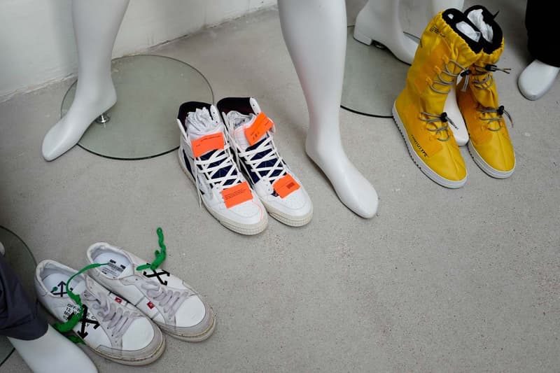 OFF-WHITE™ x Vans による初コラボフットウェアはパリにてお披露目