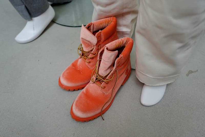 OFF-WHITE™ x Vans による初コラボフットウェアはパリにてお披露目