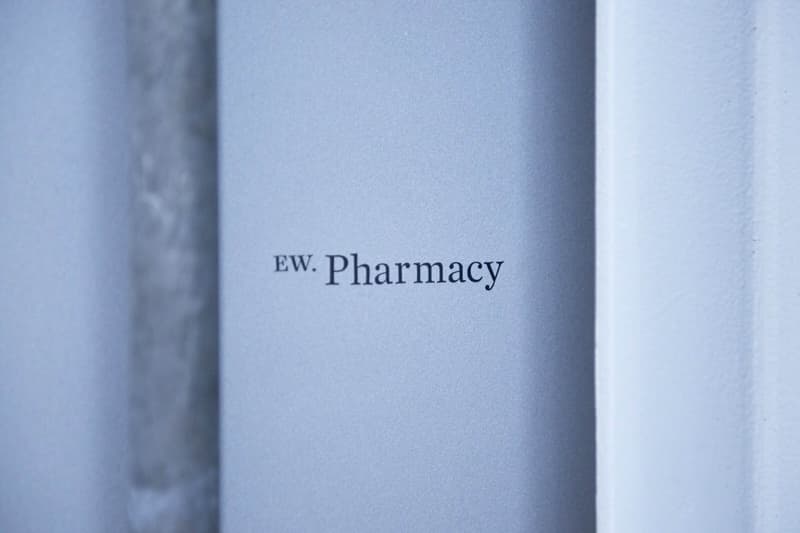 業界御用達 edenworks のドライフラワーショップ『EW.Pharmacy』 紅茶屋のブレンドや調剤薬局の調合をイメージした篠崎恵美の新たなショップで自分好みのドライフラワーを作ろう