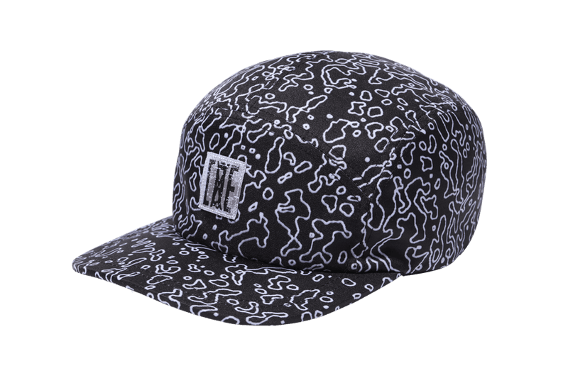 『CAVEMPT.COM』と〈C.E〉のショップのみで販売するプロダクトも登場 C.E 2017年秋冬コレクション第1弾が発売開始 ブラック グラフィック Tシャツ ホワイト 白 黒 シャツ