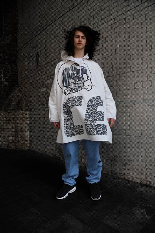 キーピースは〈C.E〉のデザイン哲学が落とし込まれたミリタリー＆スポーツウェア オールドスクールなスタイルを提案する C.E 2017年秋冬コレクション グラフィック アウター