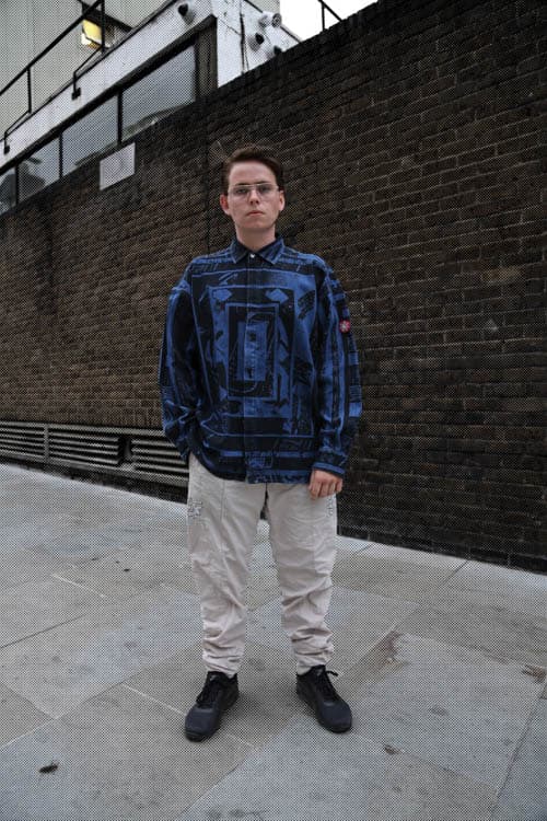 キーピースは〈C.E〉のデザイン哲学が落とし込まれたミリタリー＆スポーツウェア オールドスクールなスタイルを提案する C.E 2017年秋冬コレクション グラフィック アウター