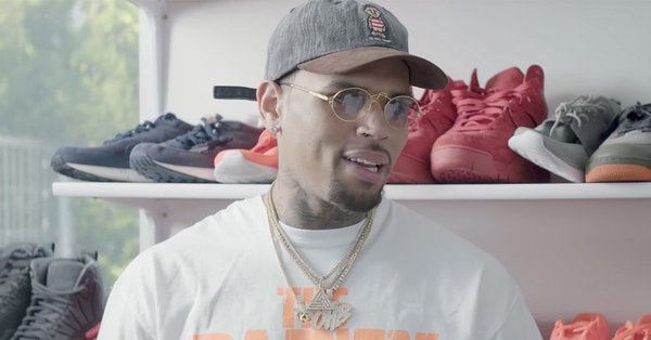 クリス ブラウンが夢のようなスニーカークローゼットを一挙公開 Hypebeast Jp クリス ブラウンが夢のようなスニーカークローゼットを一挙公開 Hypebeast Jp