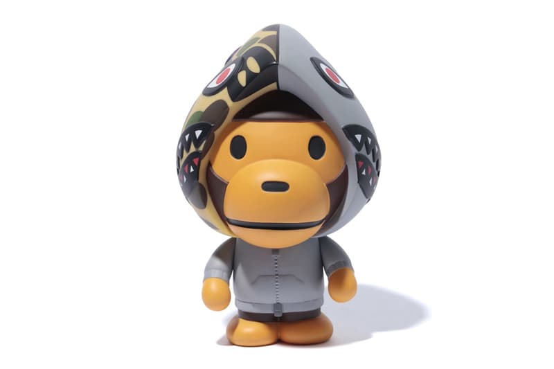 BAPE® と MEDICOM TOY のタッグよりシャークフーディを纏った BABY MILO® 新フィギュアが登場