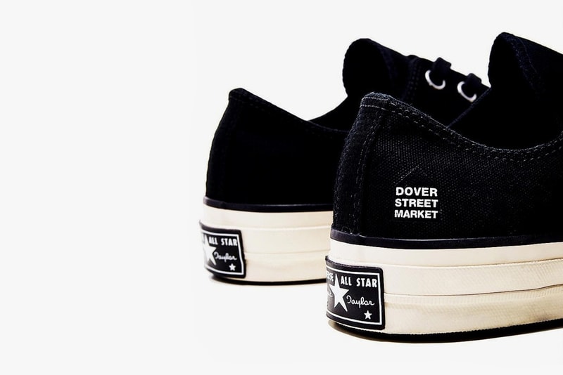 ブラックとホワイトの全2色展開でヒールには『DSM』のハウスロゴを配置 Dover Street Market Singapore が限定 Chuck Taylor All Star ’70s Ox を先行公開