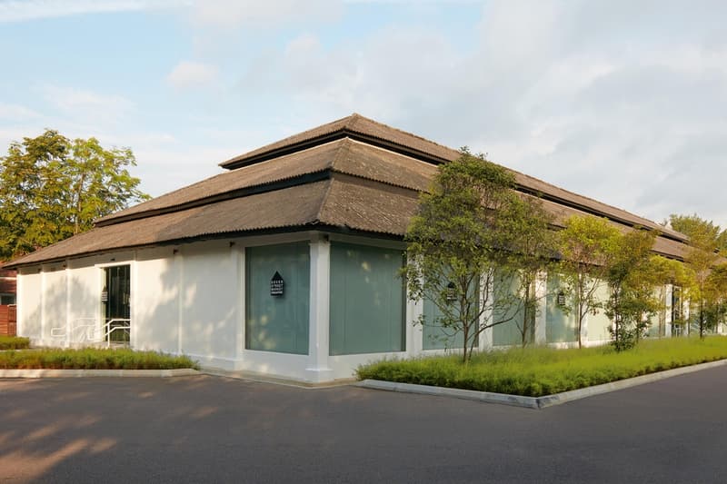 Dover Street Market Singapore の店内を早速チェック