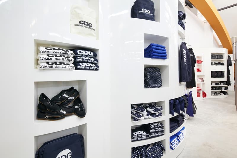 Dover Street Market Singapore の店内を早速チェック