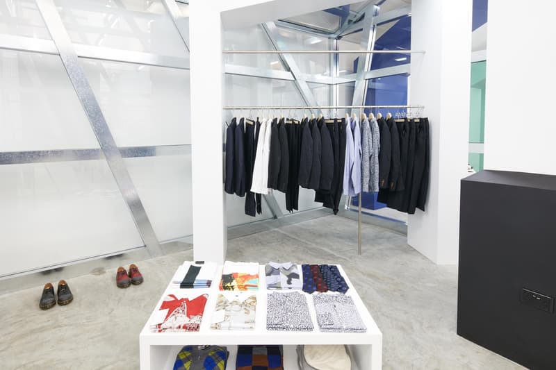 Dover Street Market Singapore の店内を早速チェック
