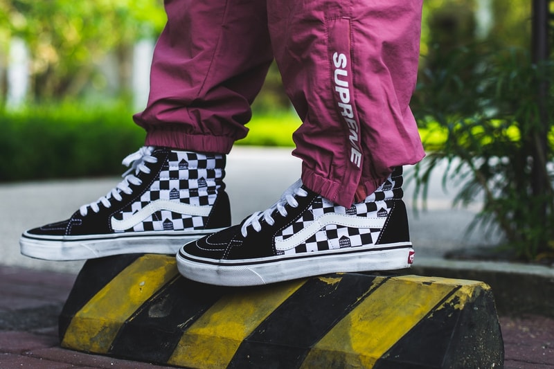 Dover Street Market Singapore  オープン初日 シンガポール ストリートヘッズ Nike Off-white Supreme