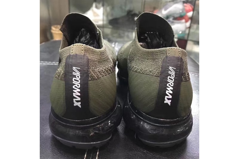 Nike Air VaporMax から早くもレースレスモデルが登場？ レース有り派？or 無し派？ カーキ ブラック