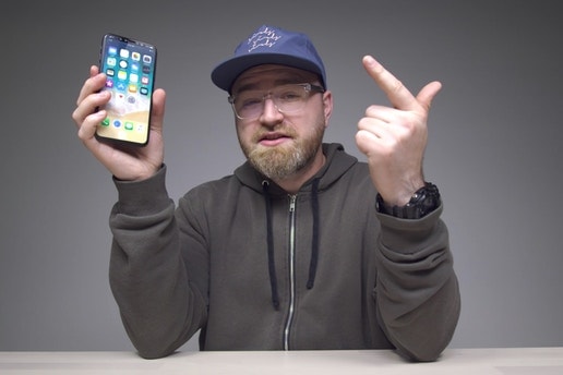 iPhone 8 の“最も完成形に近いプロトタイプ”をレビューする注目の動画が登場