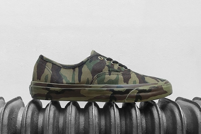 カモフラージュ柄 Vans Authentic 迷彩 カモフラ　