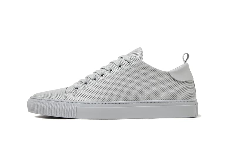 MAGIC STICK が実力派シューズメーカー YLATI とコラボレーション 2017秋冬のコラボ第1弾は〈Gucci〉や〈Buscemi〉のシューズも手がけるイタリアのファクトリー ホワイト スニーカー