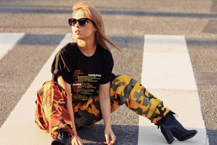 PLEASURES x monkey time のカプセルコレクションが今週末にローンチ